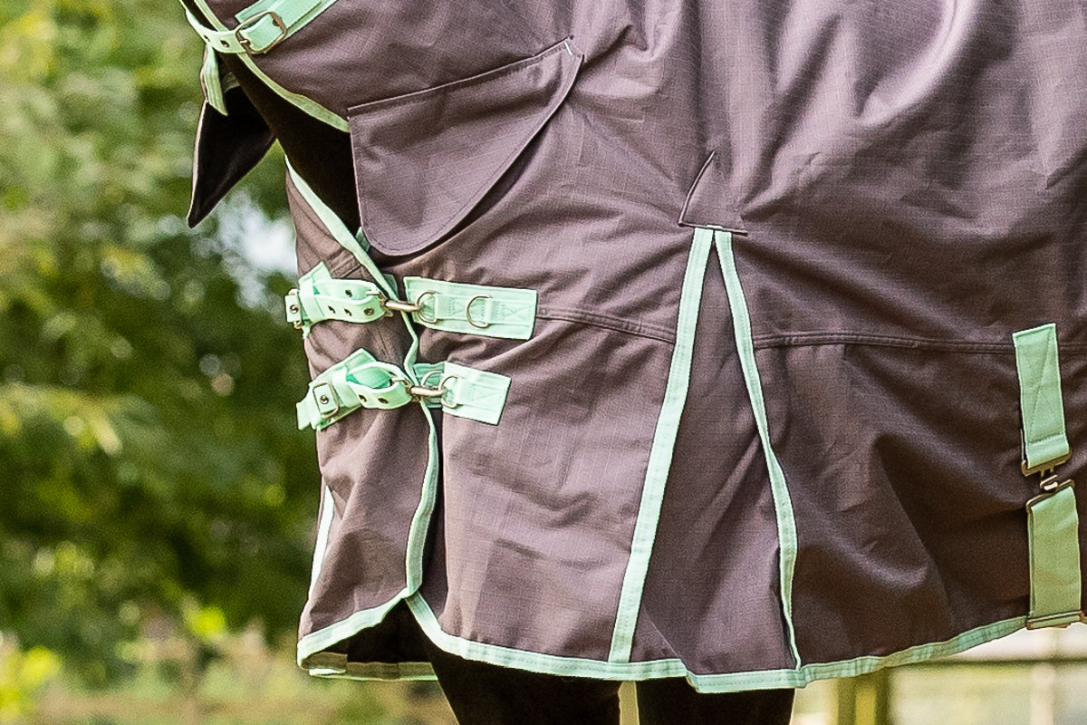 100g Lightweight Turnout Combo rug with Neck