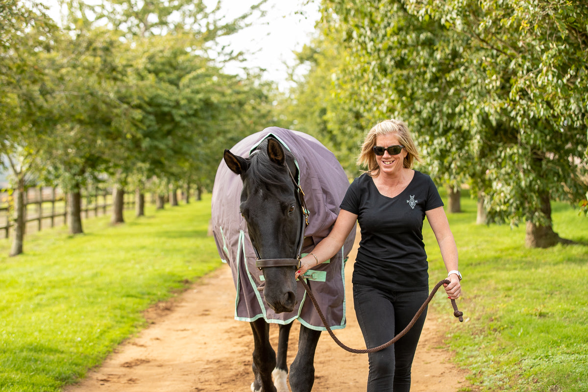 100g Lightweight Turnout Combo rug with Neck
